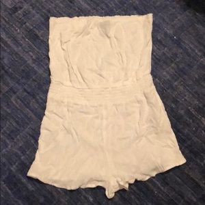 Forever 21 ribbed white strapless romper
